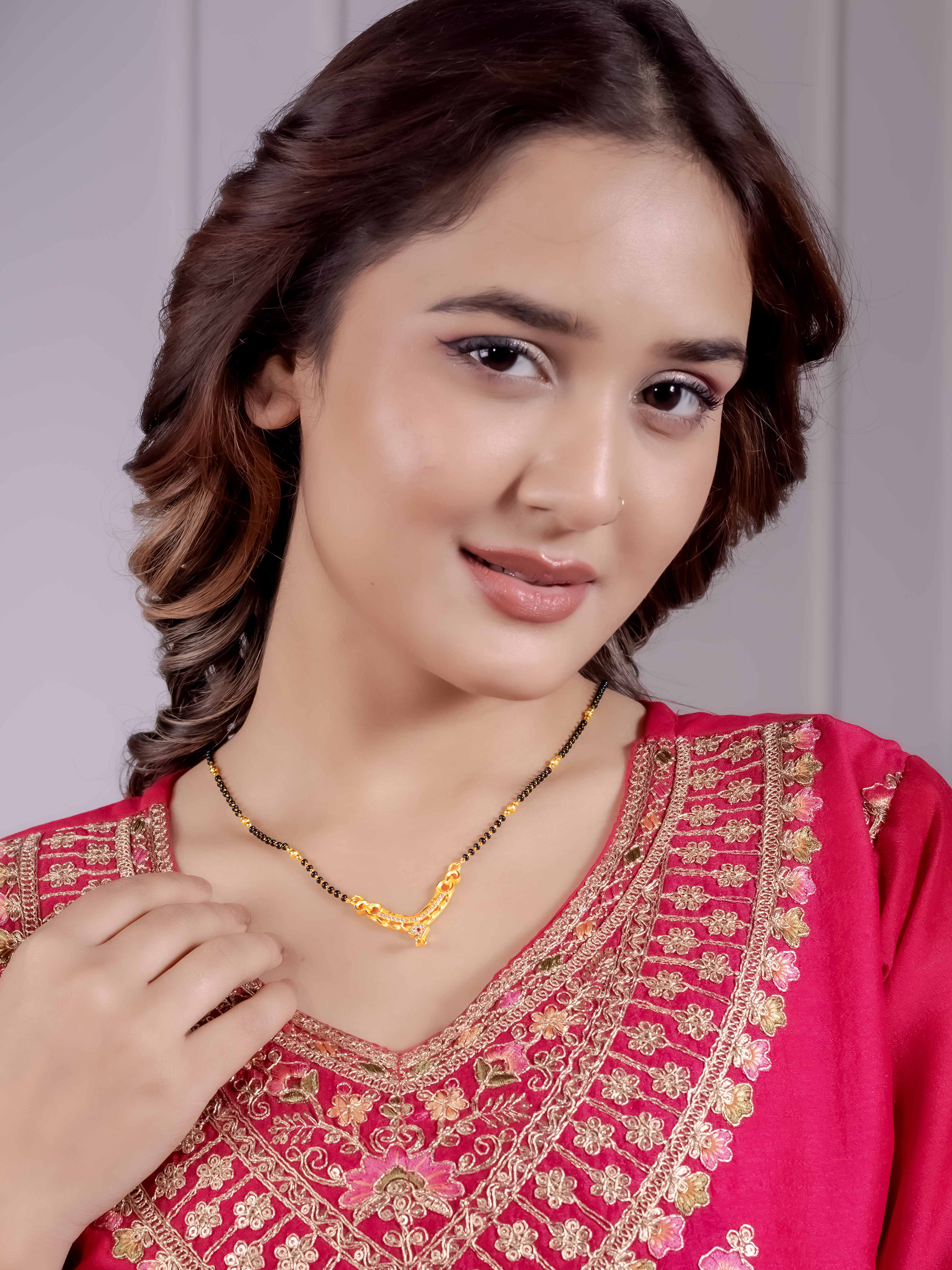 Elegant Gold Mangalsutra Necklace for Women